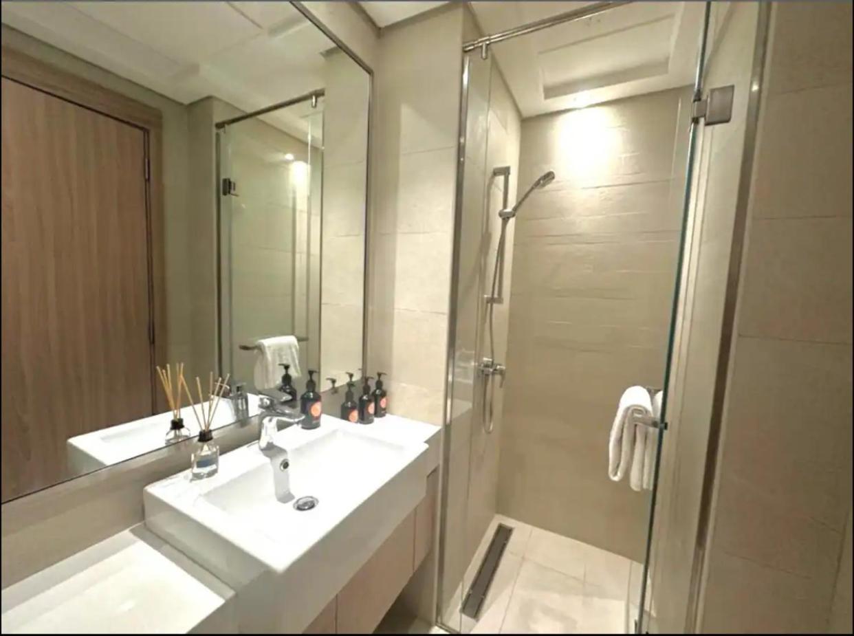 Galaxy In Azizi Riviera Luxury * Dubai