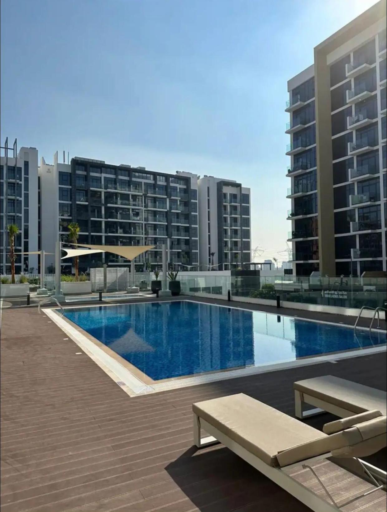 Galaxy In Azizi Riviera Luxury شقة دبي